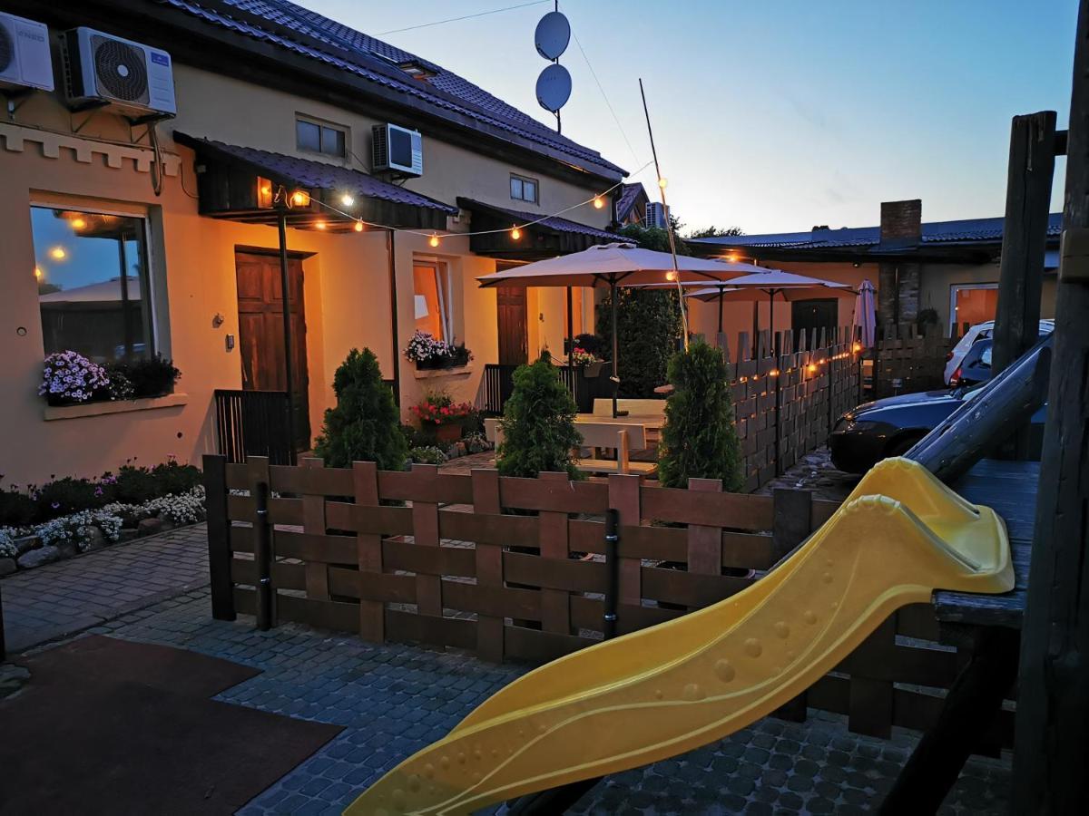 Veldzes Nams Hotel Ventspils Kültér fotó