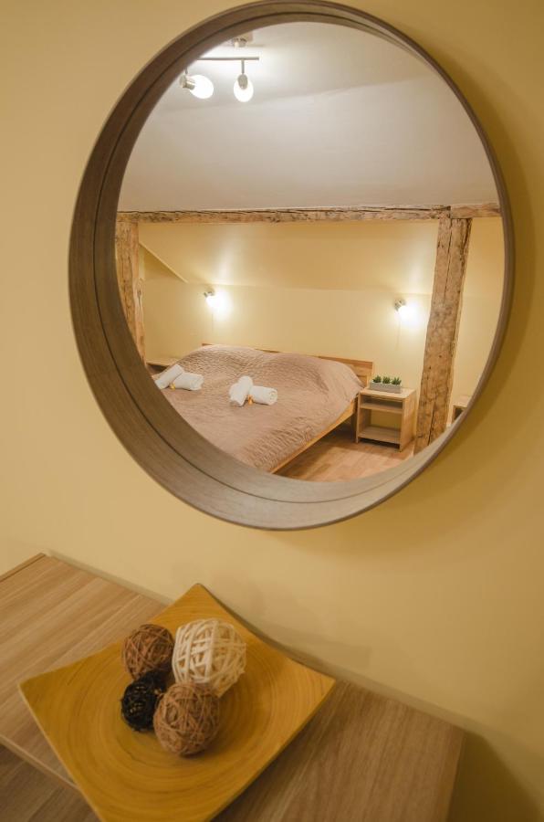 Veldzes Nams Hotel Ventspils Kültér fotó