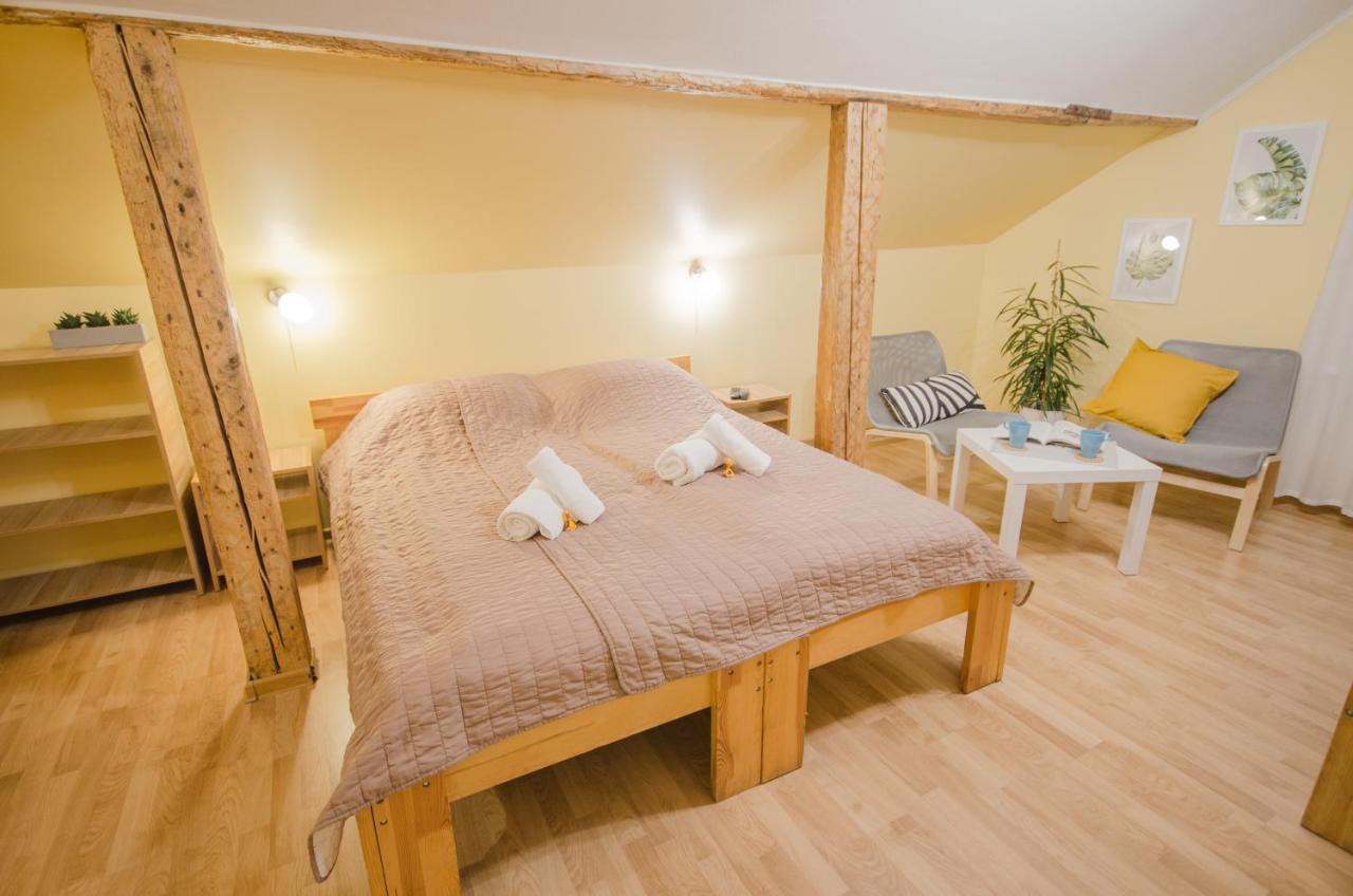 Veldzes Nams Hotel Ventspils Kültér fotó