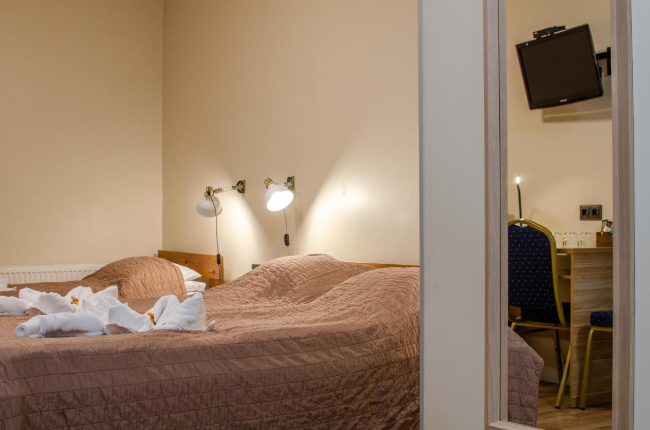 Veldzes Nams Hotel Ventspils Kültér fotó