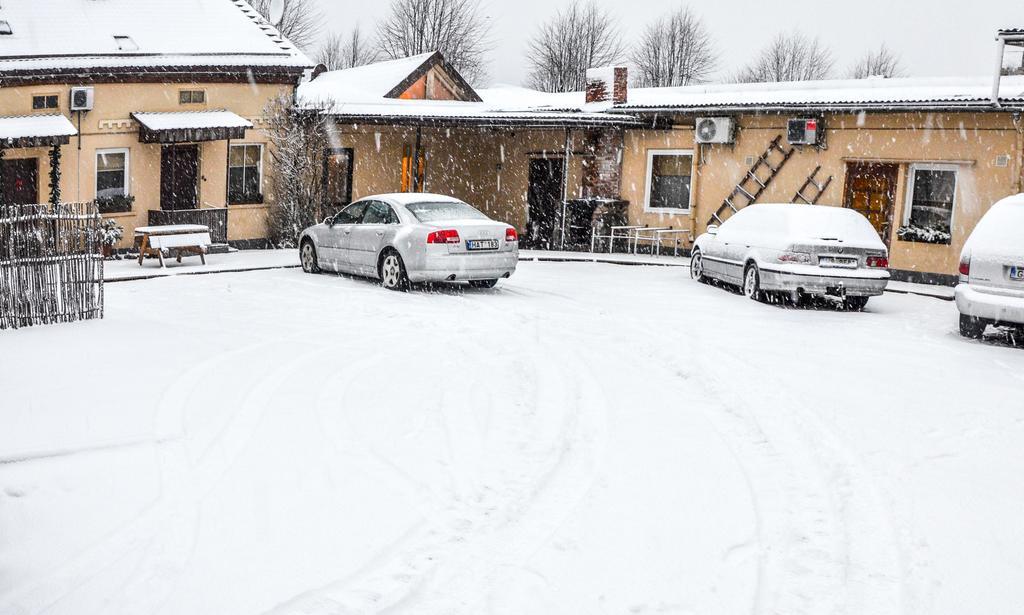 Veldzes Nams Hotel Ventspils Kültér fotó